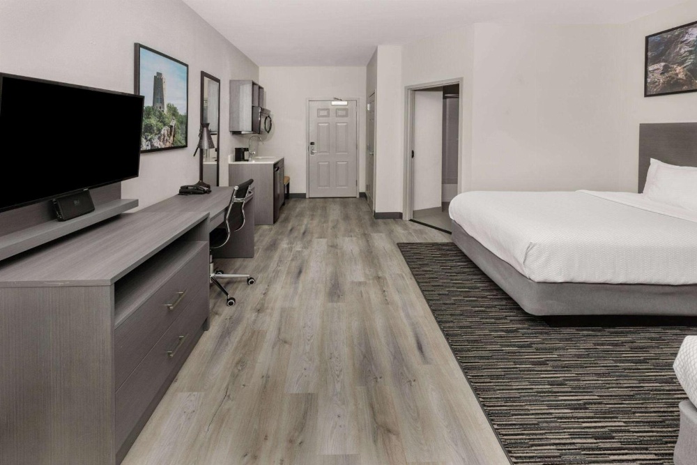 La Quinta Inn & Suites by Wyndham Ardmore Image 17