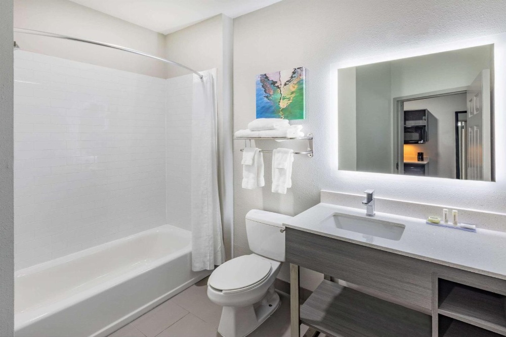 La Quinta Inn & Suites by Wyndham Ardmore Image 28